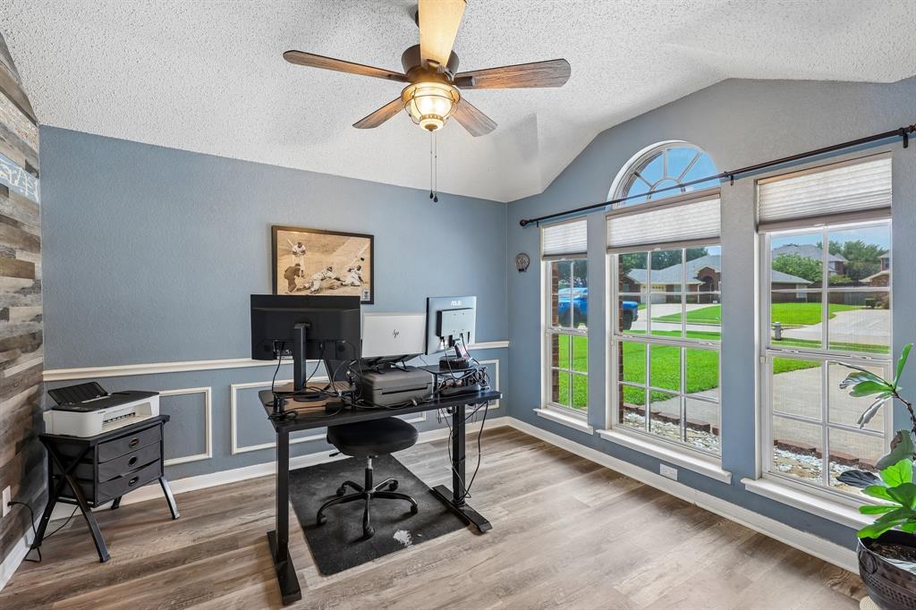 1711 Rushing Way Property Photo 12
