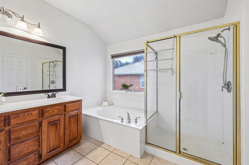 1711 Rushing Way Property Photo 16