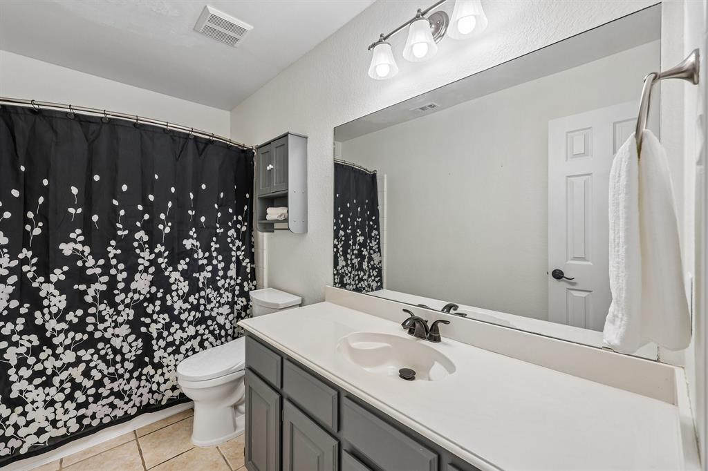 1711 Rushing Way Property Photo 23