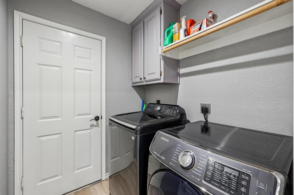 1711 Rushing Way Property Photo 24
