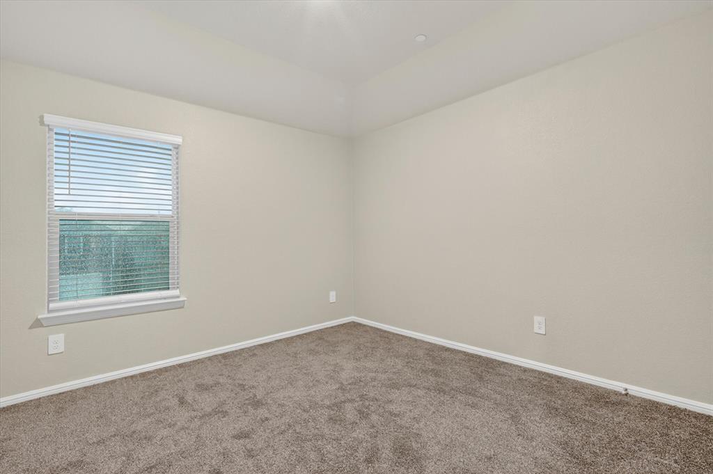 4716 Stunning Pathway Property Photo 16