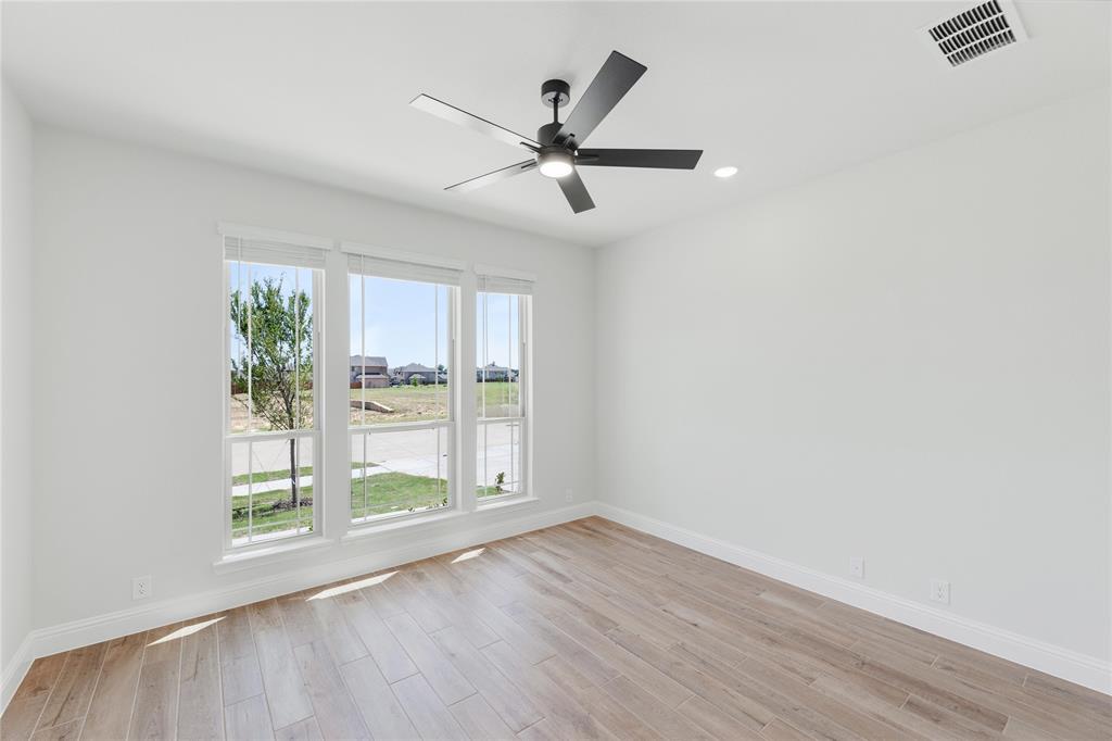 708 Condor Street Property Photo 6