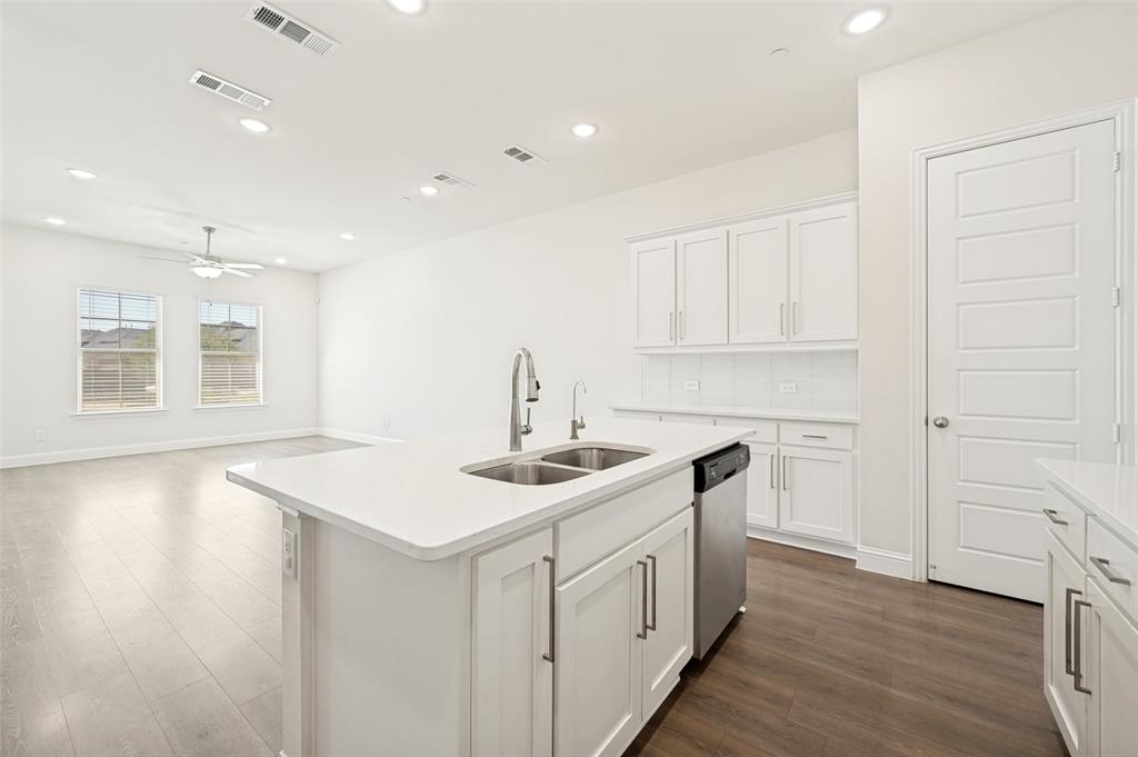 12986 Jk Ojha Street Property Photo 7