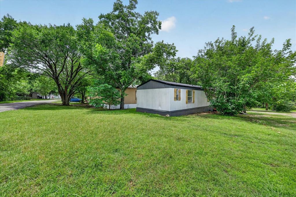 143 White Oak Street Property Photo 22