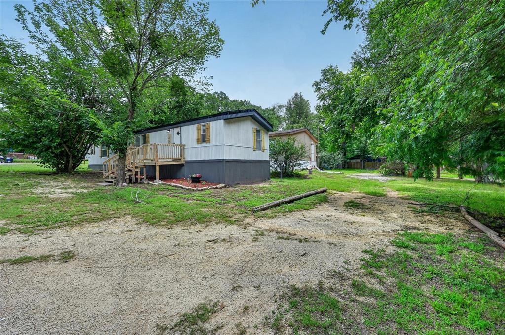 143 White Oak Street Property Photo 23