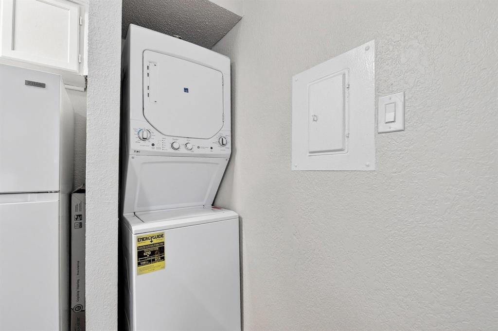 9825 Walnut Street 306 Property Photo 10