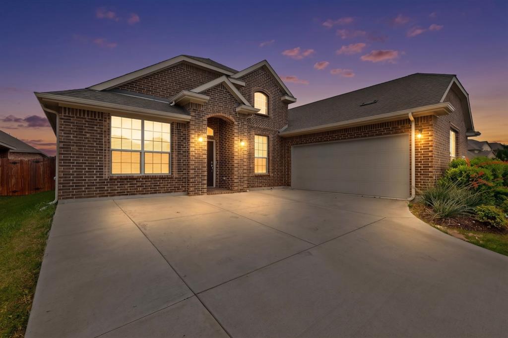 7811 Links Drive Property Photo 1