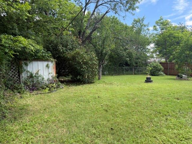 12219 Knight Drive Property Photo 3