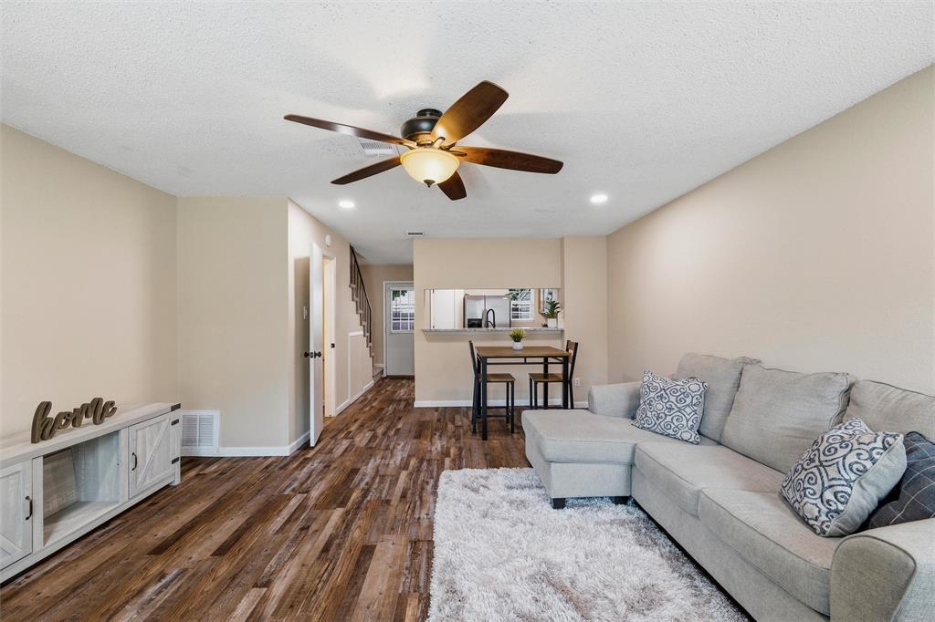 143 Winchester Drive Property Photo 3