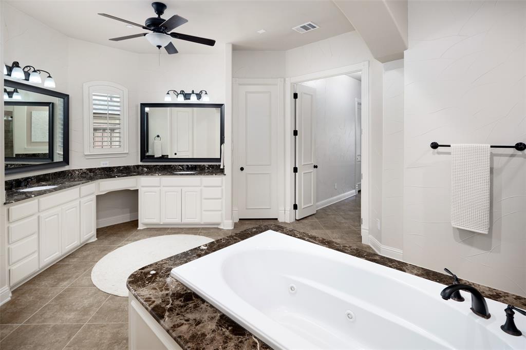 1710 Lexington Avenue Property Photo 18