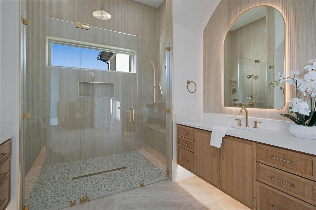 323 Longview Place Property Photo 17