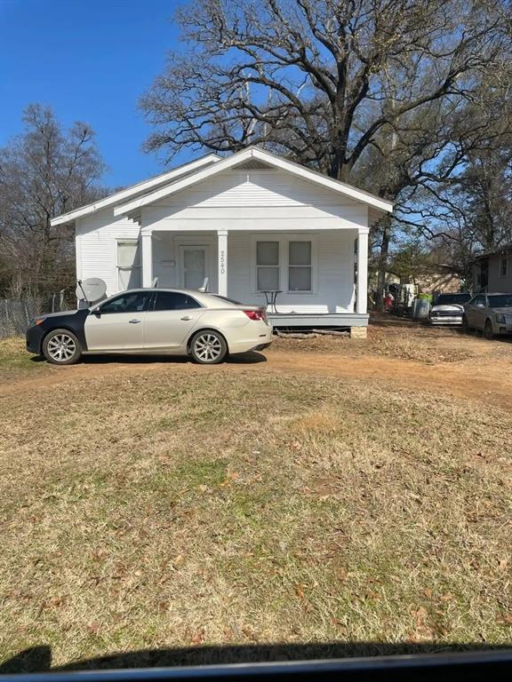 2540 Dupont Street Property Photo 1