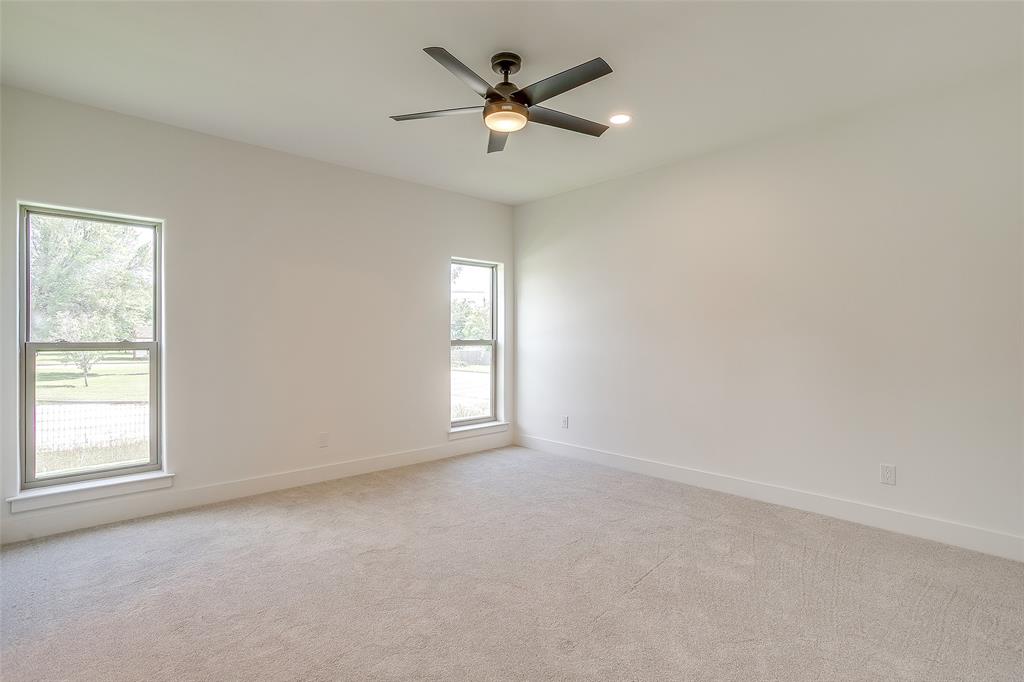 2600 Easy Street Property Photo 19