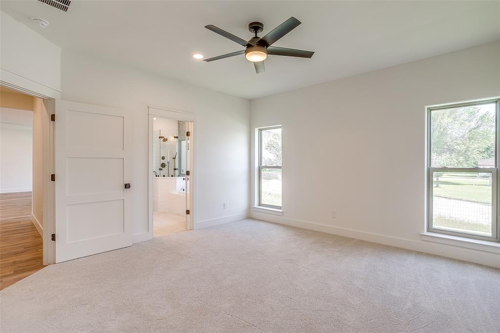2600 Easy Street Property Photo 20