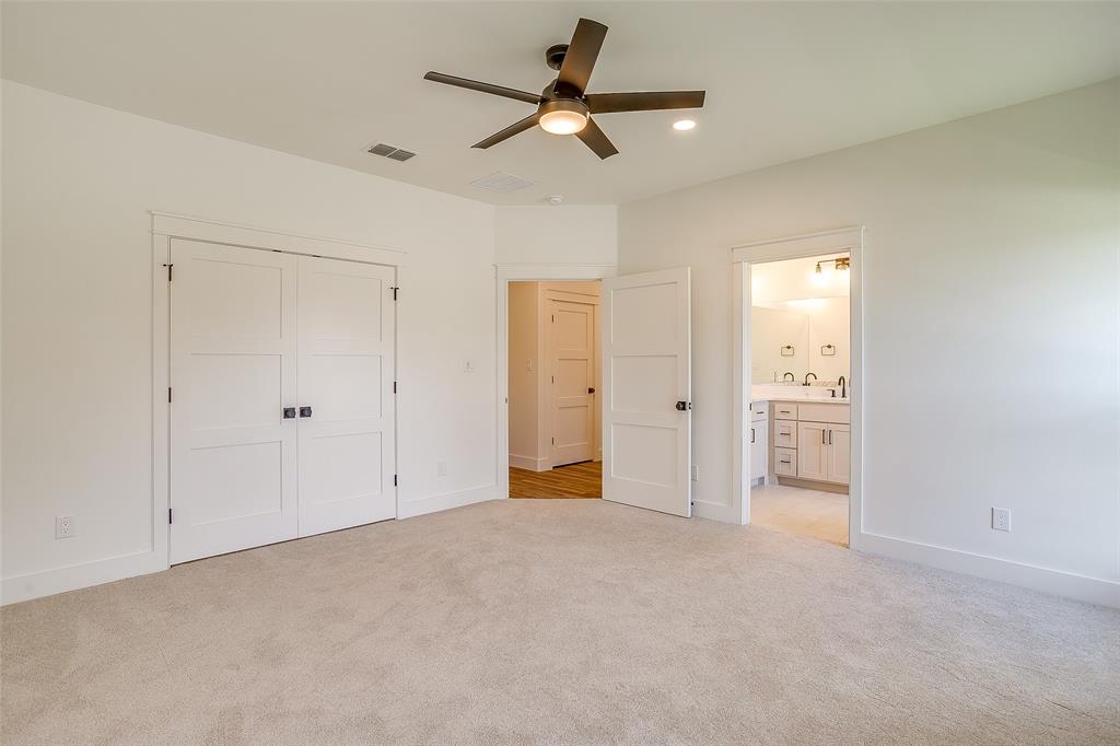 2600 Easy Street Property Photo 21