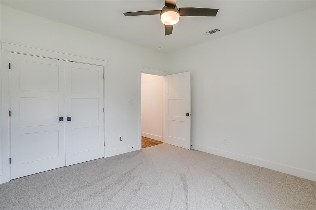 2600 Easy Street Property Photo 28