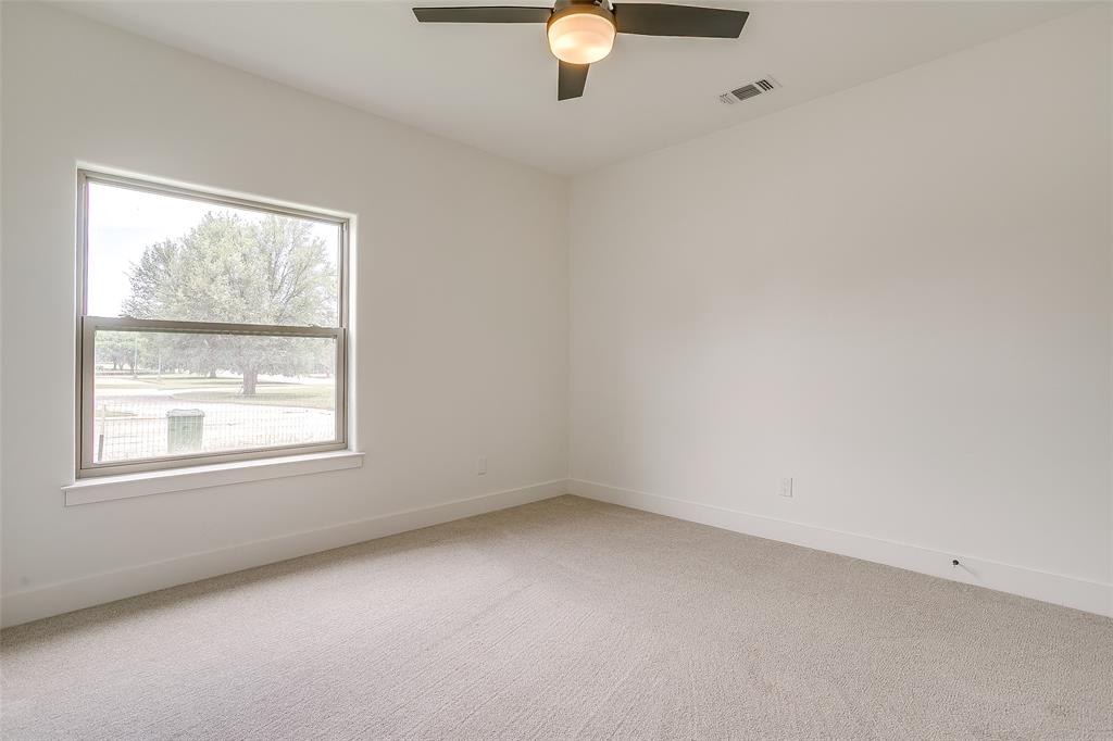 2600 Easy Street Property Photo 32
