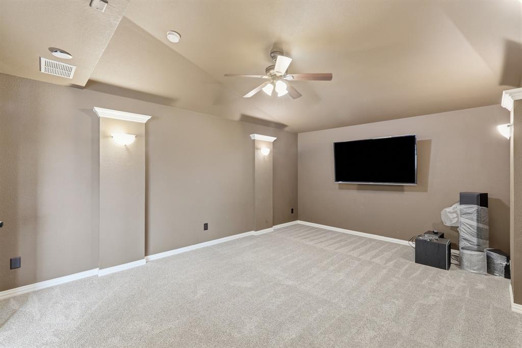 8313 Primrose Trail Property Photo 32