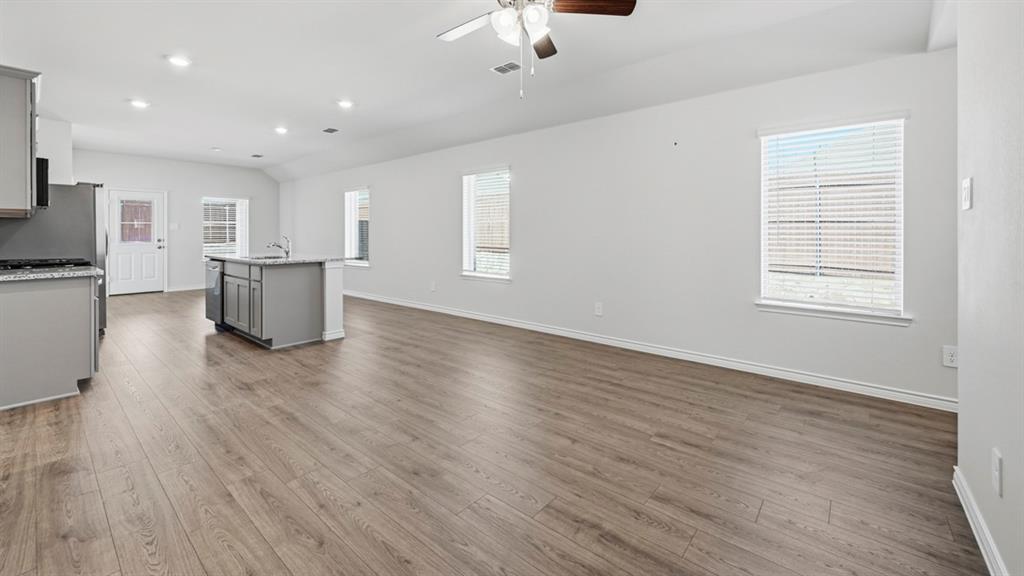 1217 Silent Peak Drive Property Photo 29