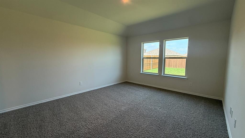604 Edge Hill Lane Property Photo 5