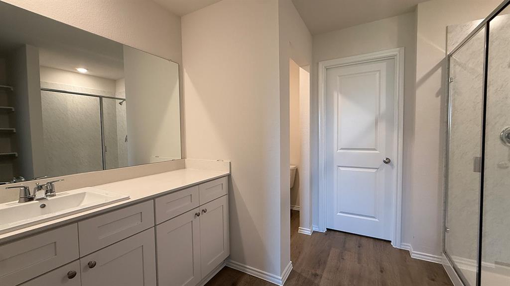 604 Edge Hill Lane Property Photo 7
