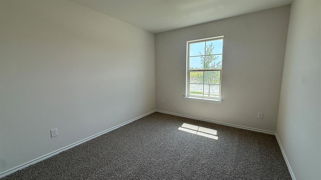 604 Edge Hill Lane Property Photo 16