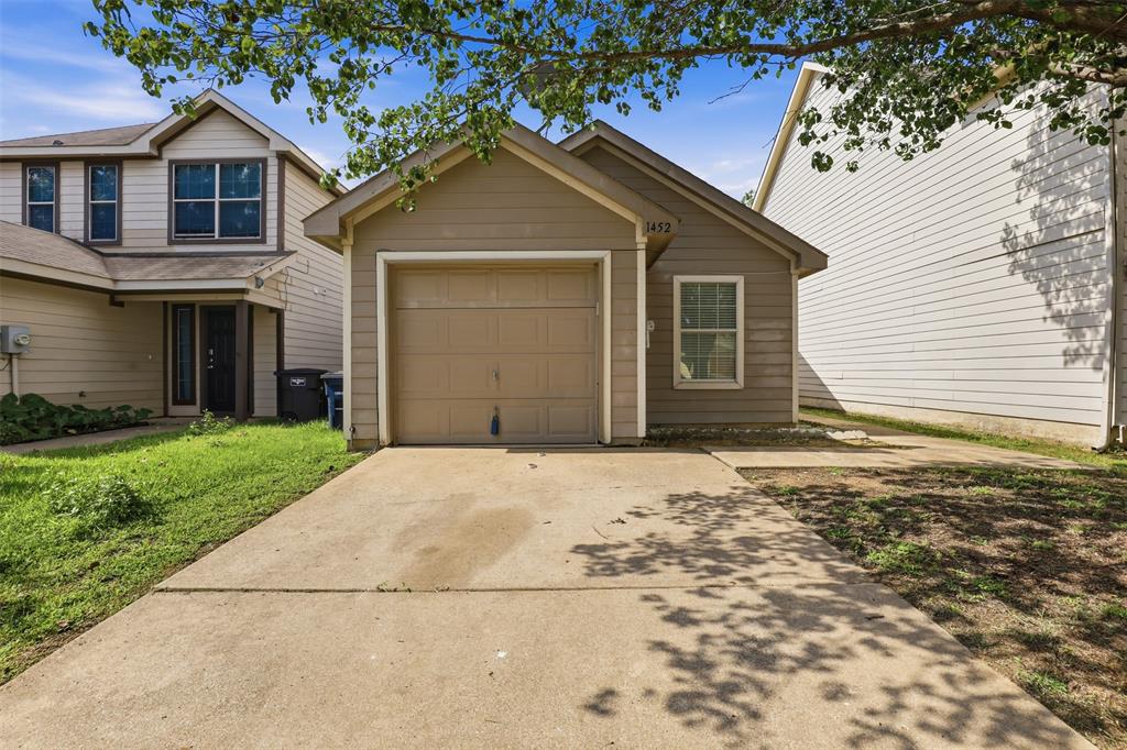 1452 Pine Lane Property Photo 1