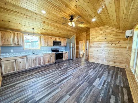 323 Blue Cat Boulevard Property Photo 7