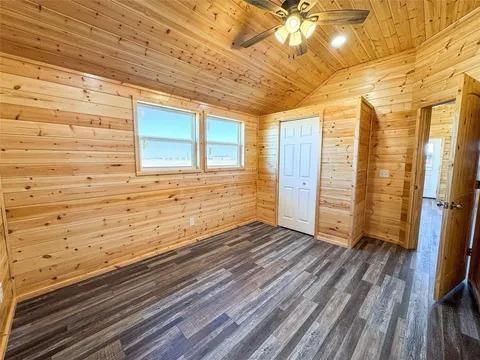 323 Blue Cat Boulevard Property Photo 8