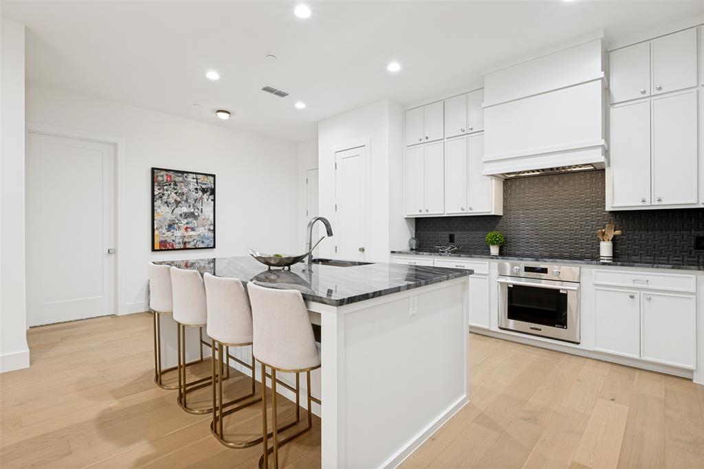 3601 Routh Street 1c Property Photo 13