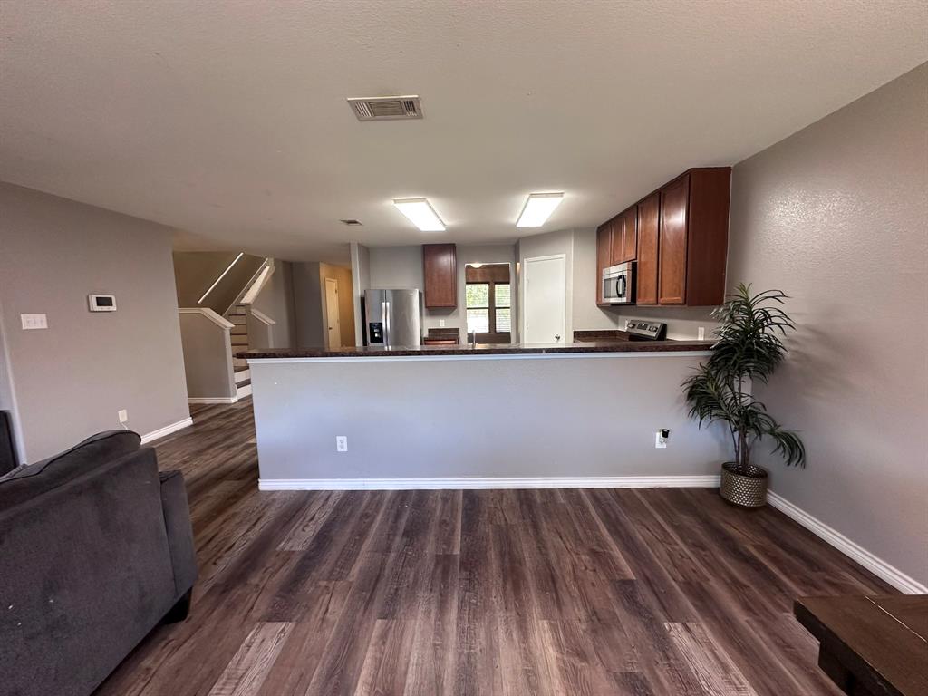 512 Tunnel Street Property Photo 11