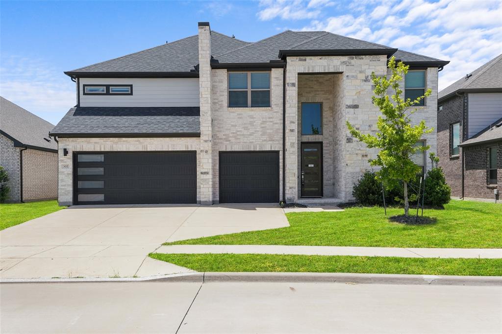 302 Coyote Creek Drive Property Photo 1