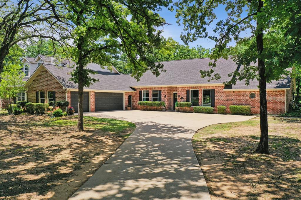 915 Skyline Drive