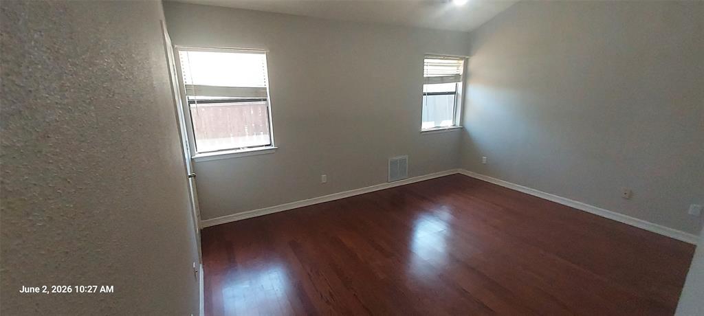 3504 Fairview Drive Property Photo 10