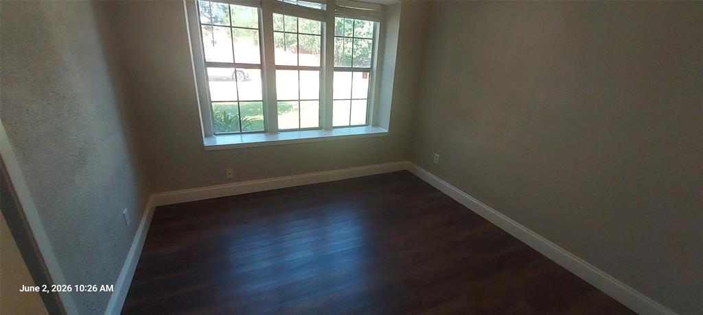3504 Fairview Drive Property Photo 12