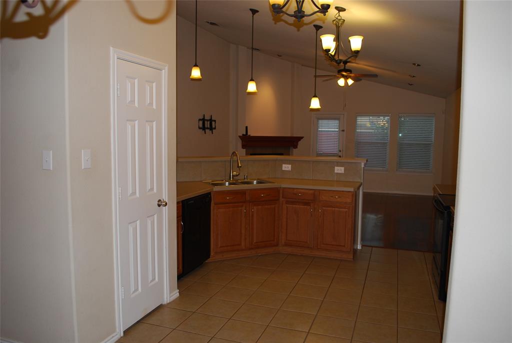 4713 Fox Sedge Lane Property Photo 11