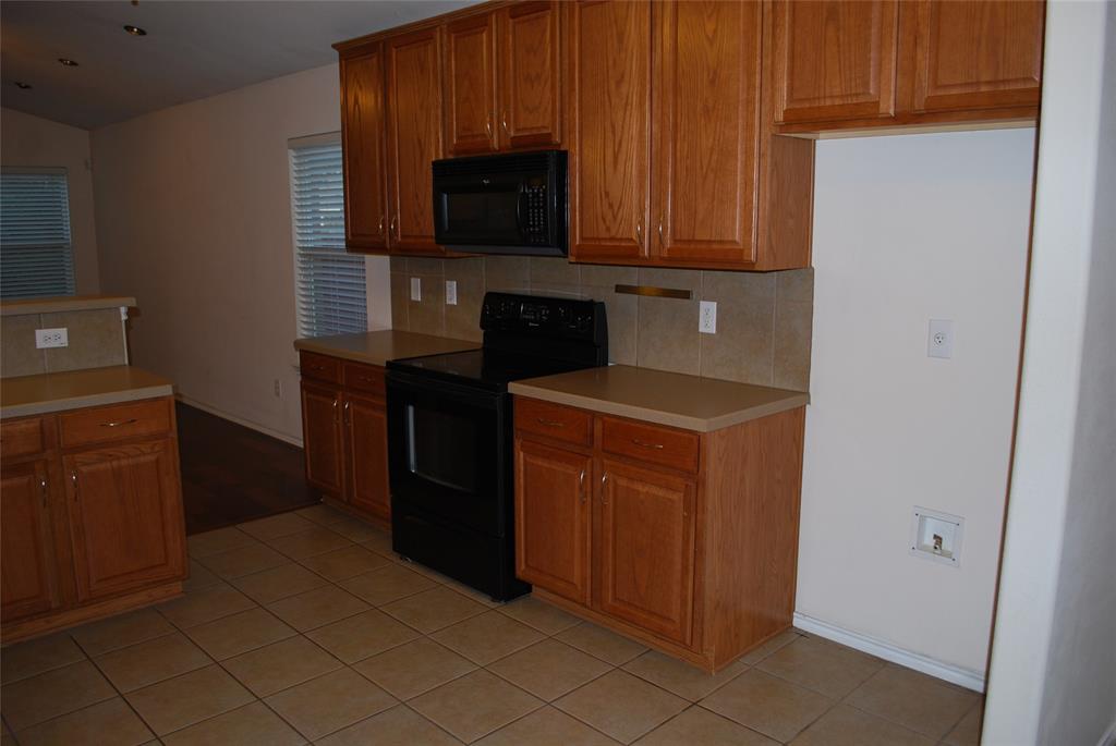 4713 Fox Sedge Lane Property Photo 12