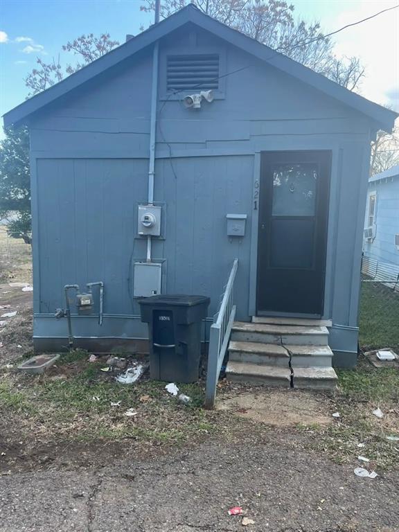 621 Montgomery Street Property Photo 1