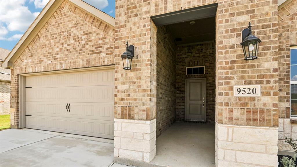 9520 Bently Boulevard Property Photo 5