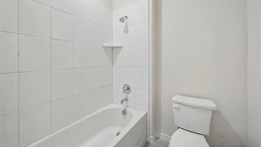 9520 Bently Boulevard Property Photo 6