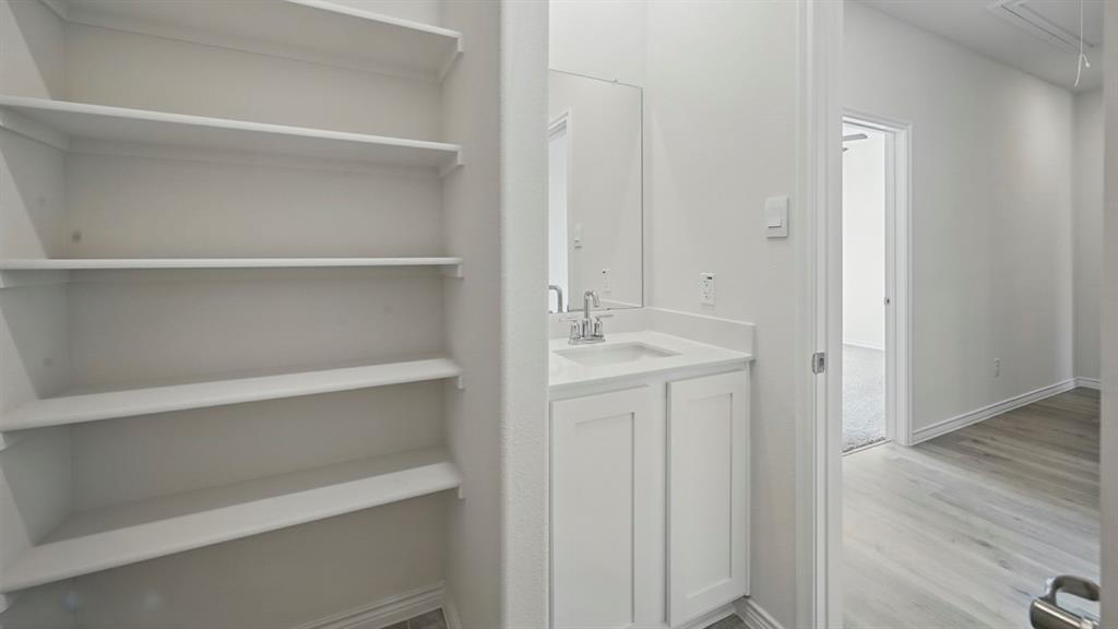 9520 Bently Boulevard Property Photo 7