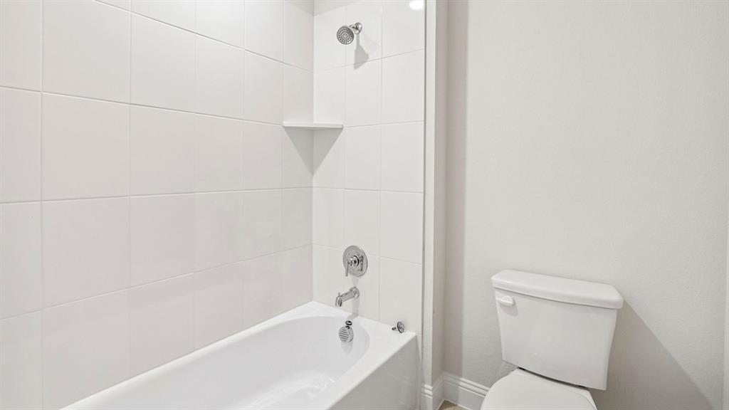 9520 Bently Boulevard Property Photo 13