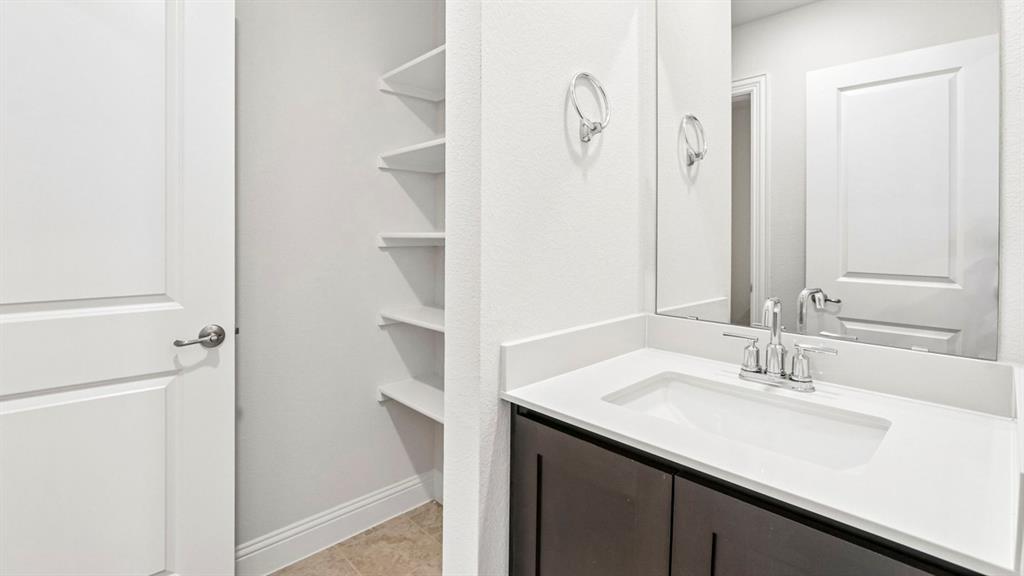 9520 Bently Boulevard Property Photo 15