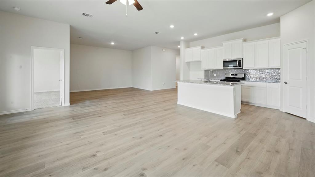 9520 Bently Boulevard Property Photo 24