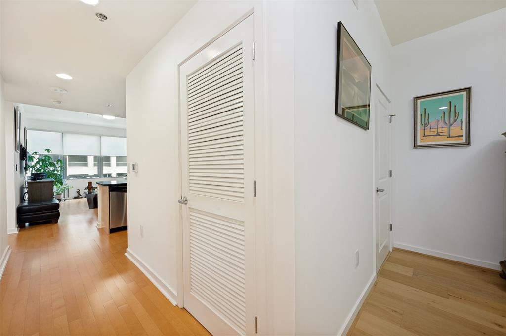 1200 Main Street 1207 Property Photo 23
