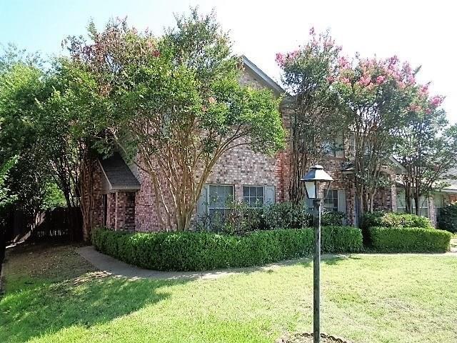 831 Ash Grove Lane Property Photo 1