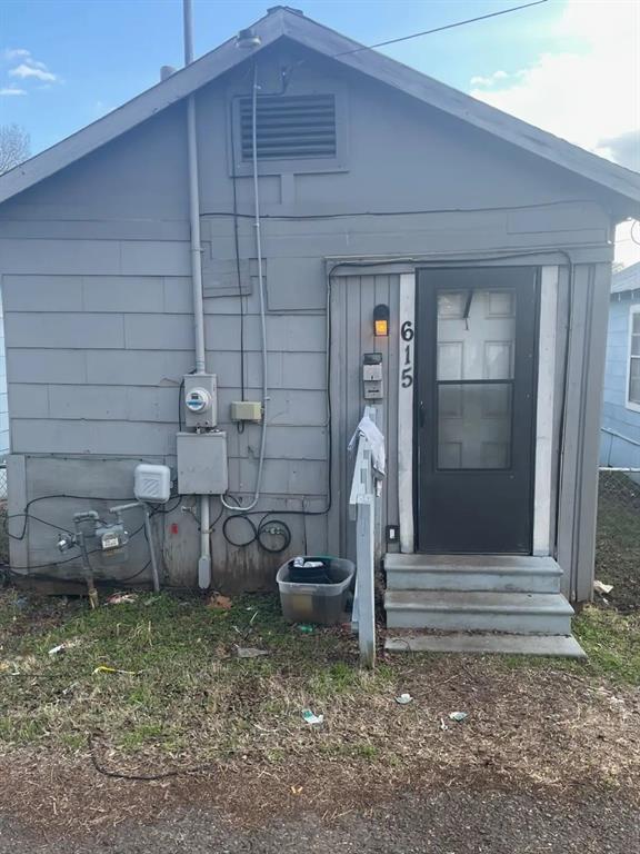 615 Montgomery Street Property Photo 1