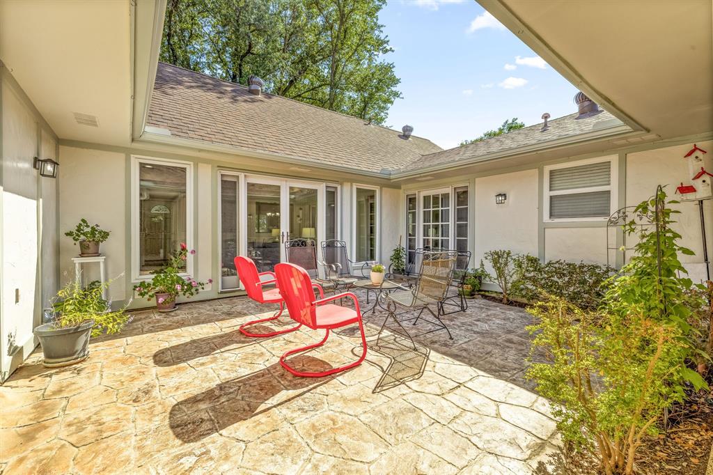 9519 Robin Meadow Drive Property Photo 26