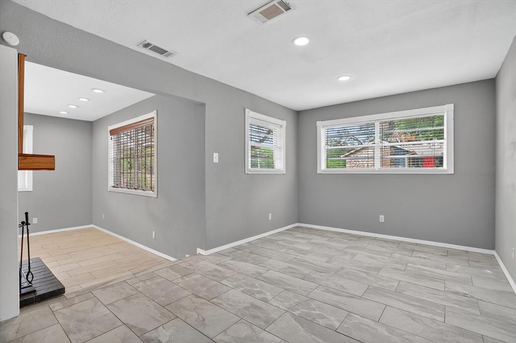 6609 Genoa Road Property Photo 6