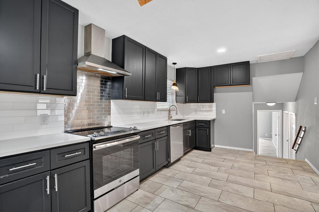 6609 Genoa Road Property Photo 17